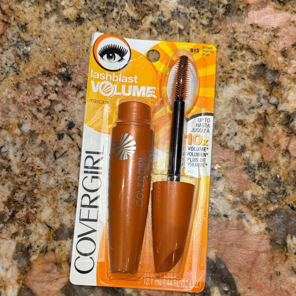 COVERGIRL LashBlast Mascara with Black and White Striped Floral Bag